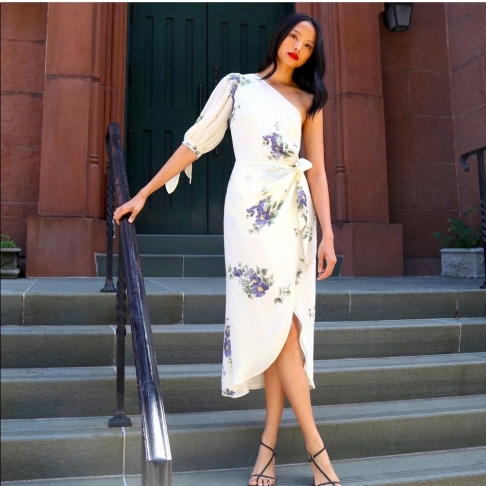 Reformation BNWT Rainey Dress Macadamia Size 2
